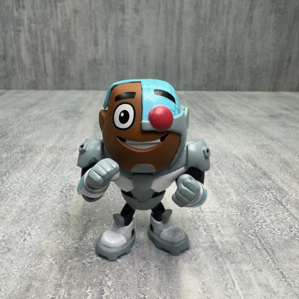 Teen Titans GO! - Funko - Mystery Minis - CYBORG 3" Figure 2017